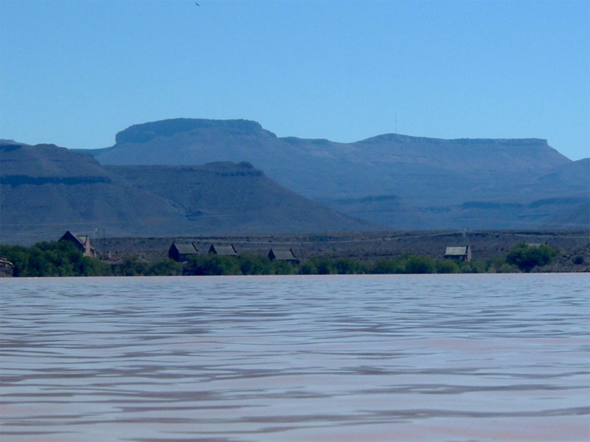 Teri-Lemveli Lodge Beaufort West Esterno foto
