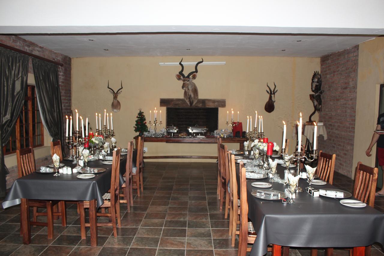 Teri-Lemveli Lodge Beaufort West Esterno foto