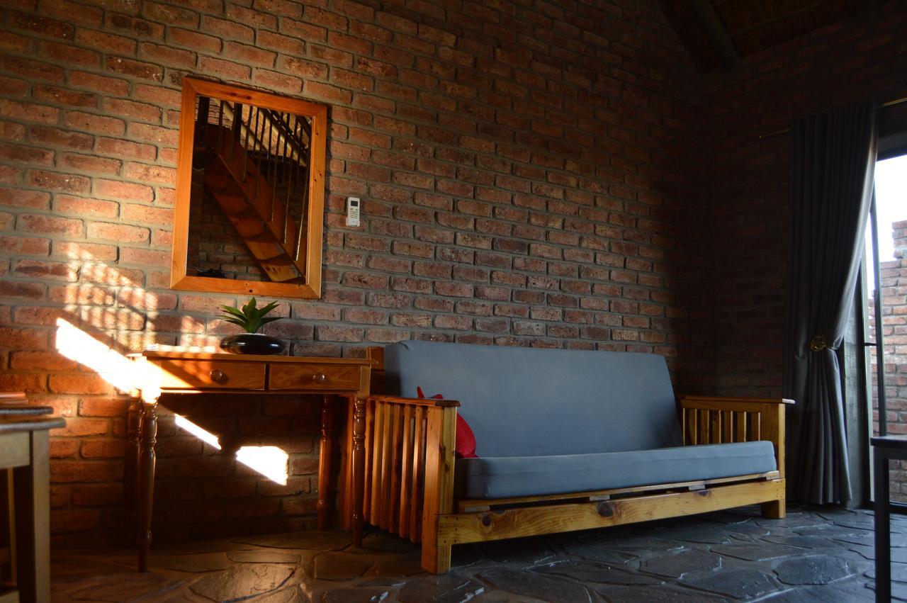 Teri-Lemveli Lodge Beaufort West Esterno foto